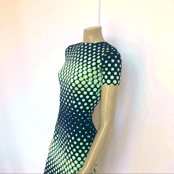 TATYANA Body hugging polka dot Dress - Picture 4 of 16